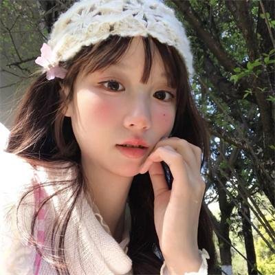 色肉毒蝎女
