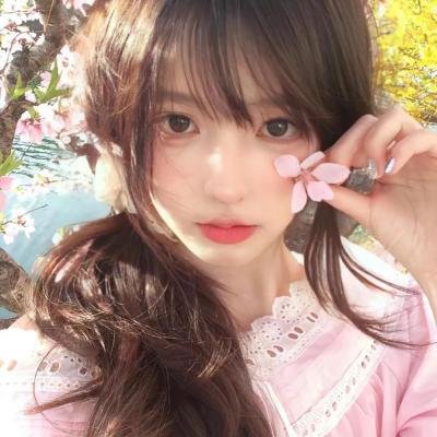 滑板女孩
